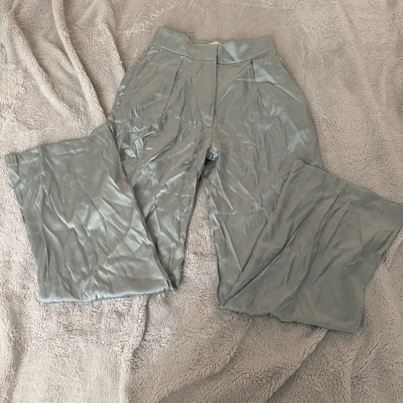 Abercrombie Sage Green Satin Tailored Wide Leg Pants - Picture 4 of 7